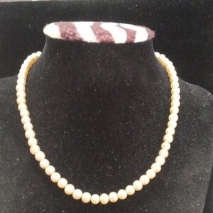 Elegant Faux Pearl Necklace 18 In Vintage